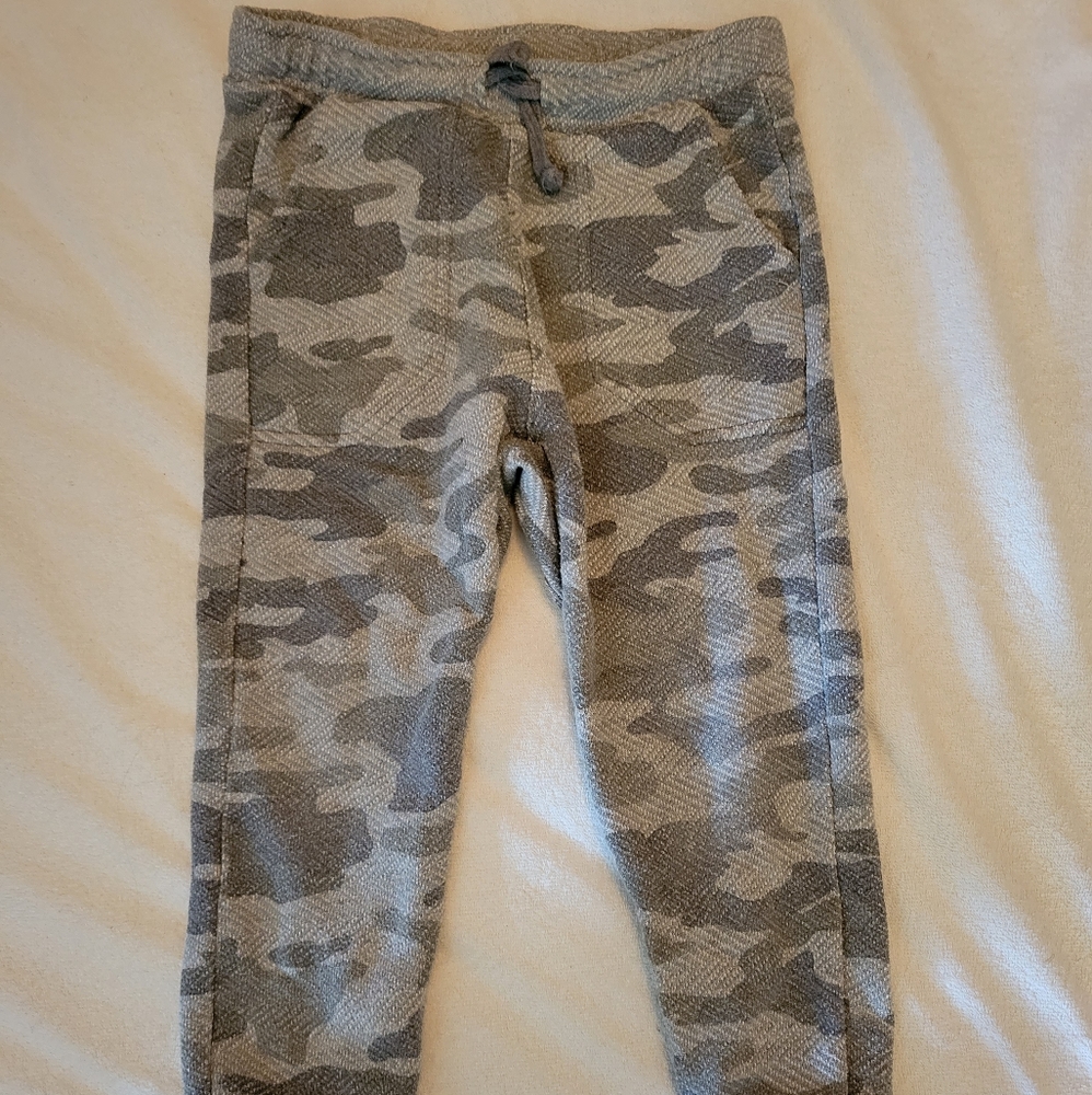 Zara Camo Pants Boy size 5